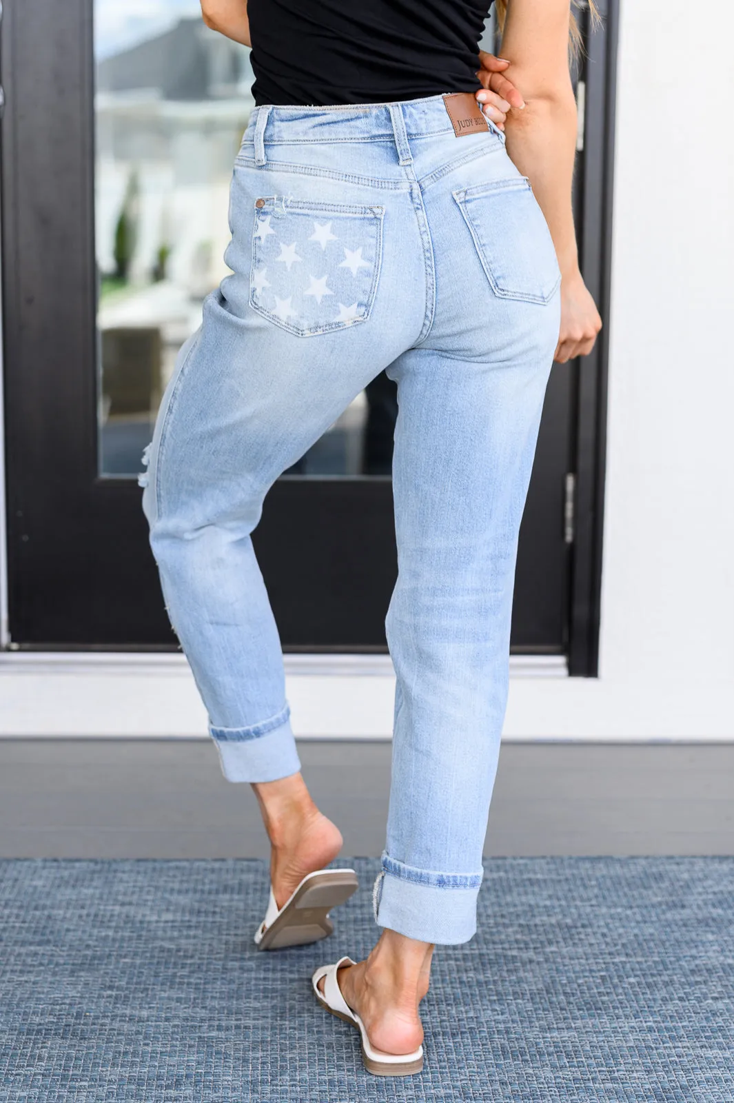 Abigail Mid Rise Star Pocket Boyfriend Jeans