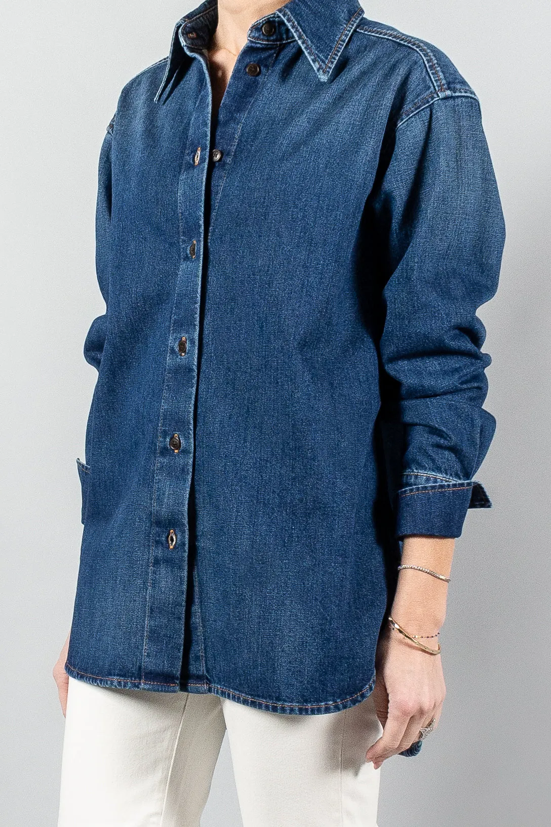 Closed Boxy Long Sleeve Shirt