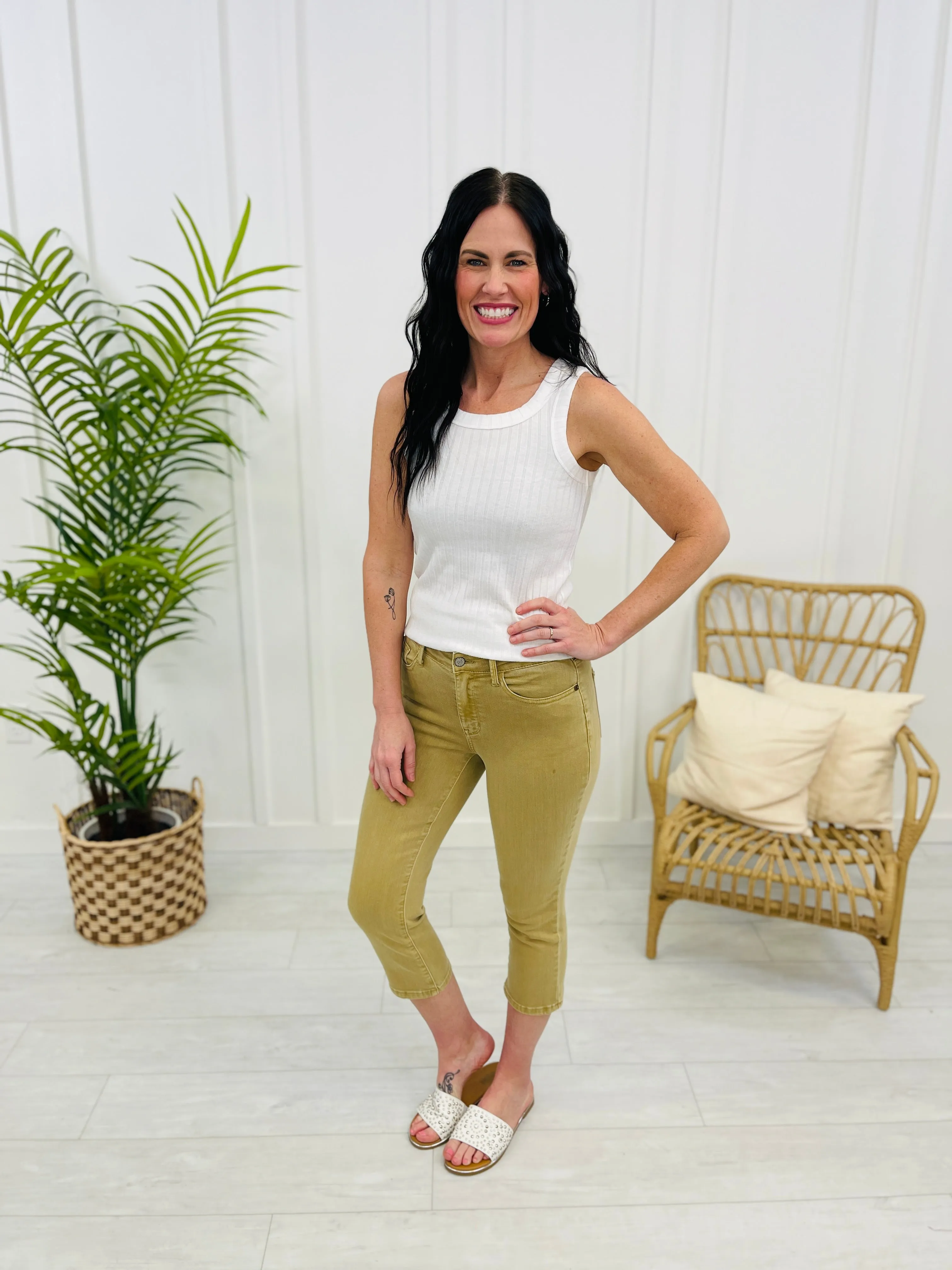 Judy Blue The Works Khaki Capris in Reg/Curvy