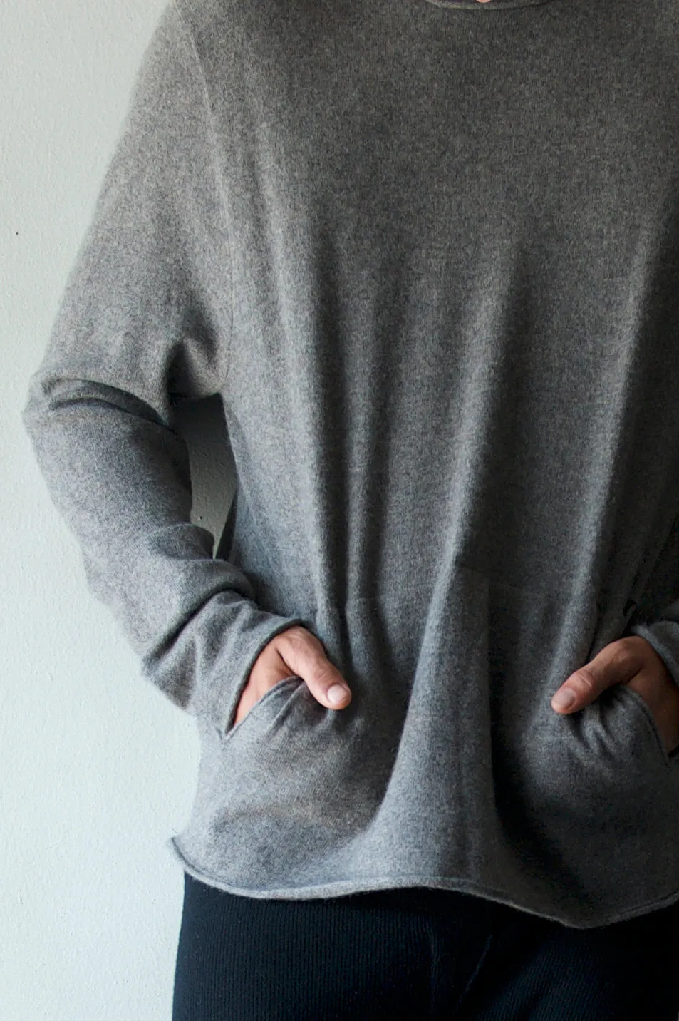 Mid-Weight Cashmere Crew-Neck Sweater