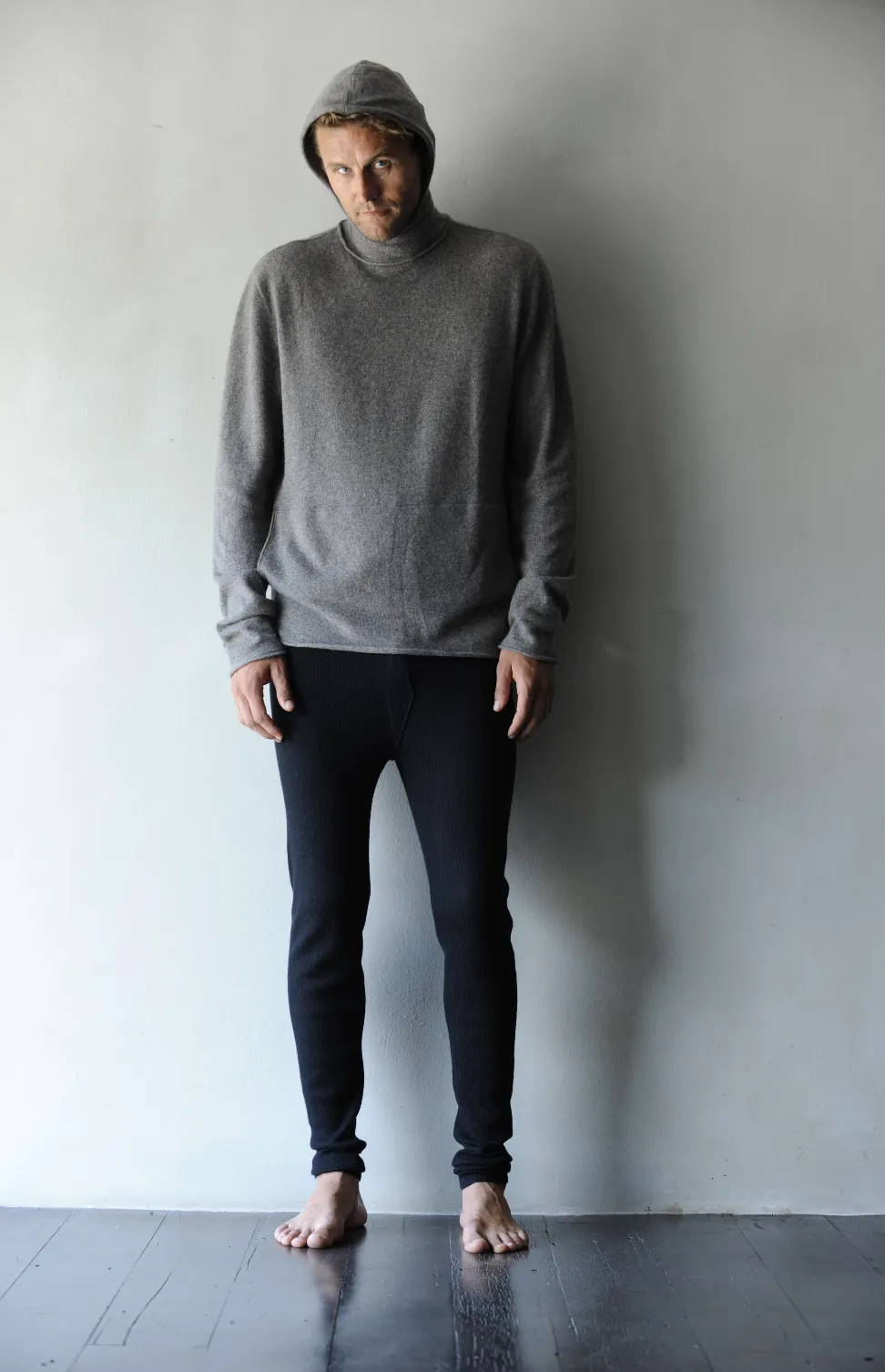 Mid-weight Cashmere Hooded Sweater