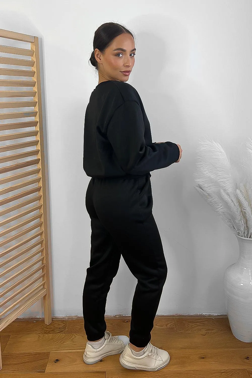 Minimalistic Cropped Sweatshirt And Trousers Tracksuit