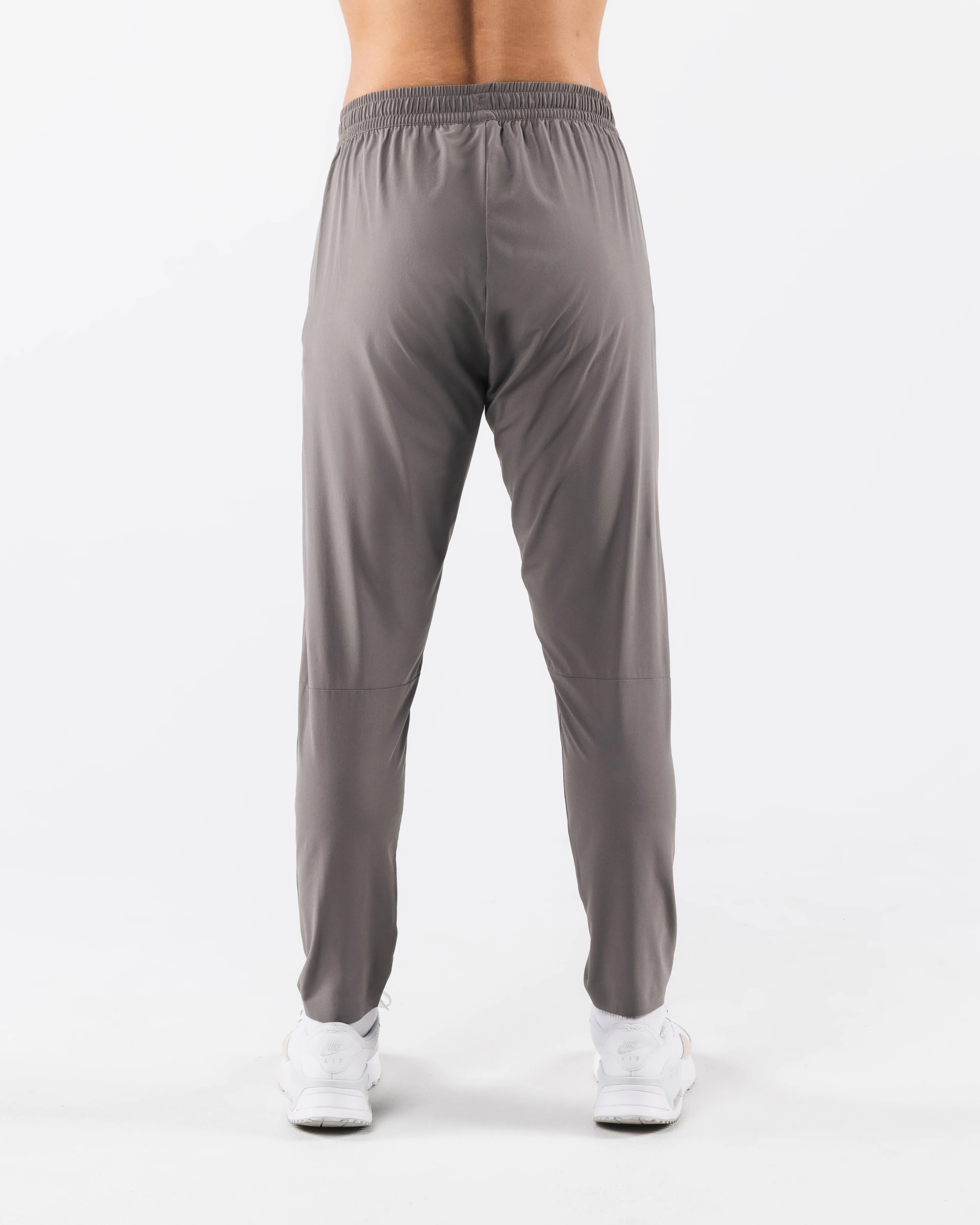 Swift Training Pant - Dusty Concrete