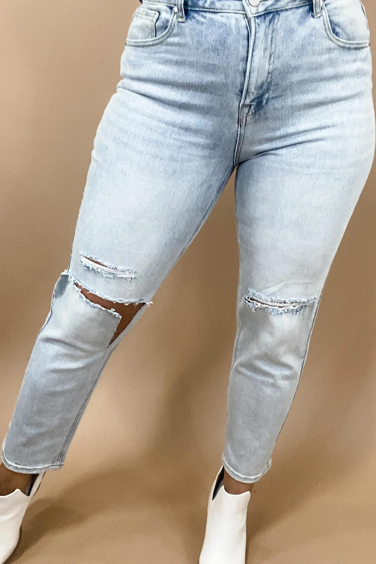 The Vanessa's- Light Wash High Rise Relaxed Fit Ripped Jeans