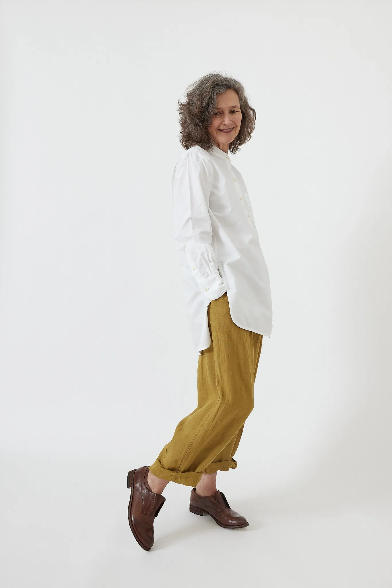 Toast - Garment Dyed Linen Balloon Trousers