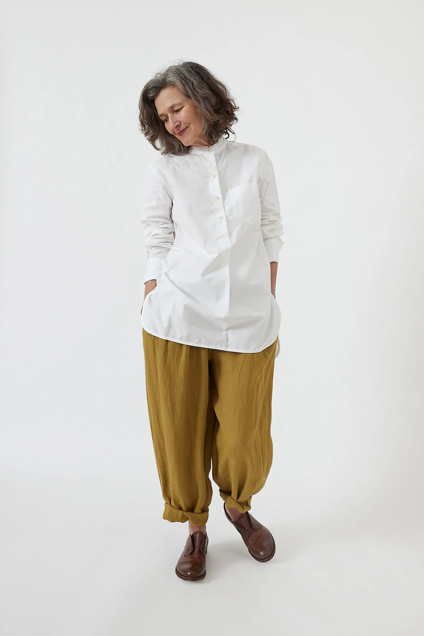 Toast - Garment Dyed Linen Balloon Trousers